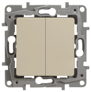 Legrand 672312 Перекл 2кл авт 10AX СЛНК